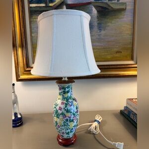 Chinese Porcelain Floral Vase Table Lamp Hand Painted Cloth Lampshade Included